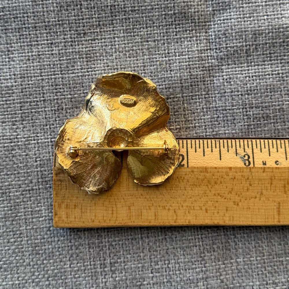 Vintage Weiss Pansy Brooch Enamel Rhinestone Flower Pin Gold Tone Signed - Picture 5 of 7